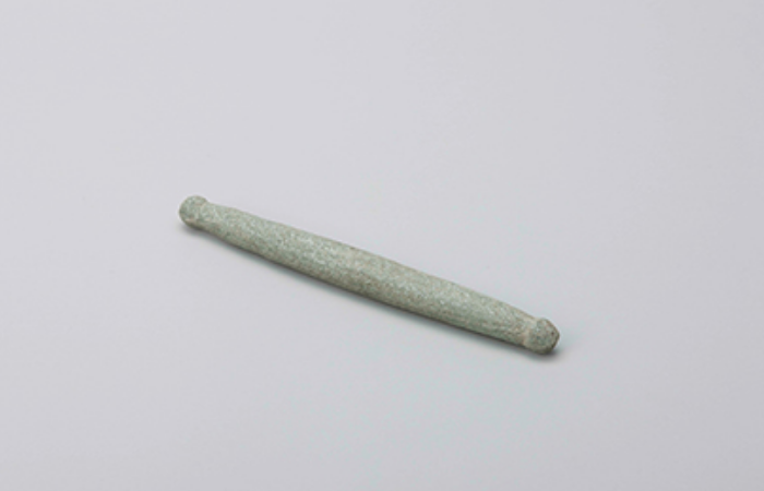 七社神社の 子授け石棒 縄文時代後期の石棒