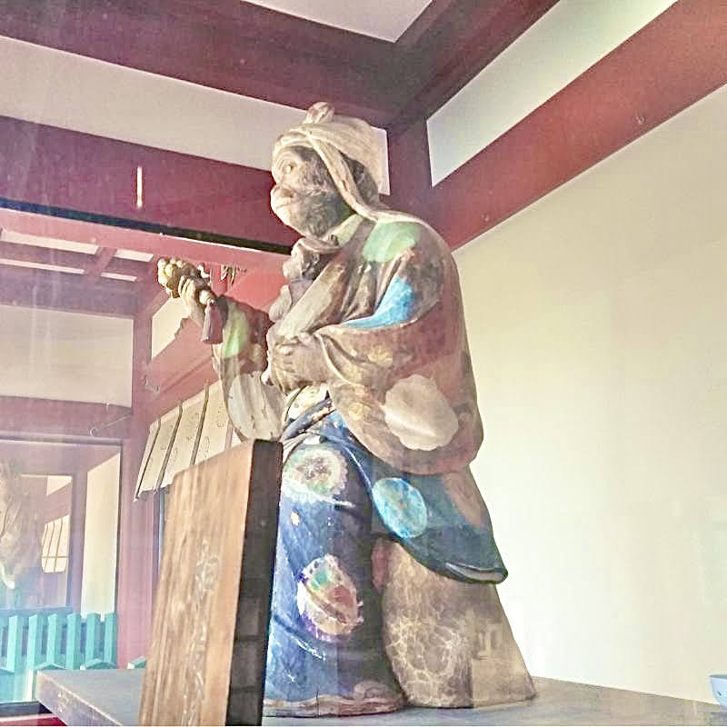 日枝神社の子宝ご利益スポット「神猿随神像(雄)」