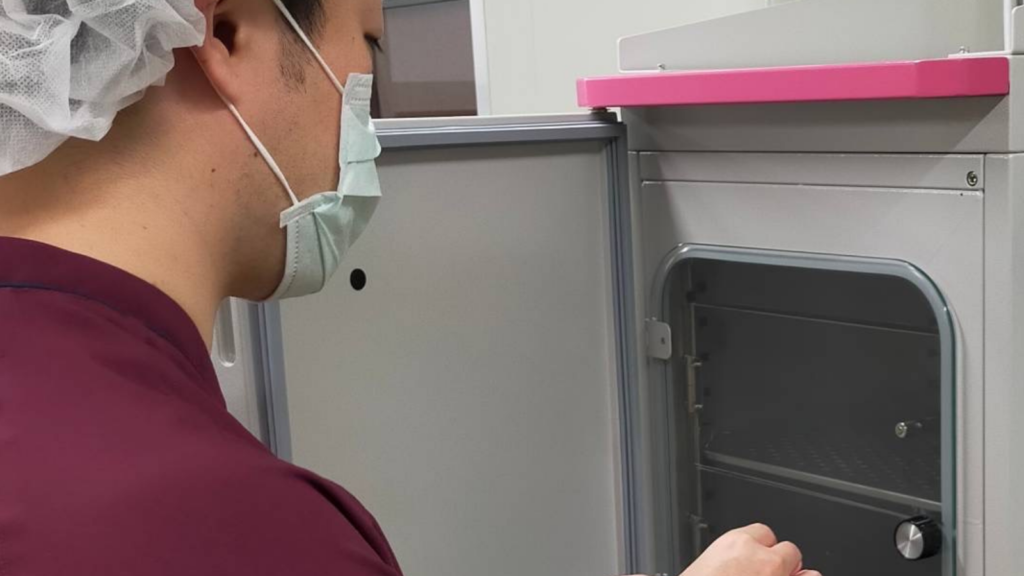 培養庫の中で受精までの間、精子を培養