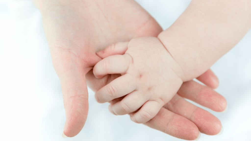 赤ちゃんの目のトラブル!新生児・乳児がかかりやすい病気の原因を知ろう